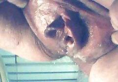 کلی MILF سیاه استایلز تنگ و باریک در تنگ و باریک جدیدترین داستانهای سکسی تصویری خود می گیرد